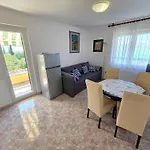 In 15477 Appartement Novi Vinodolski