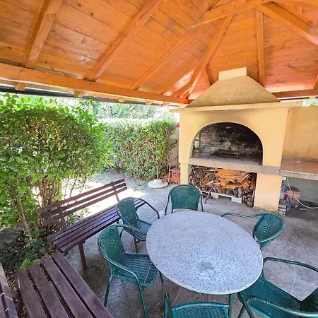 Appartement In 15477 *