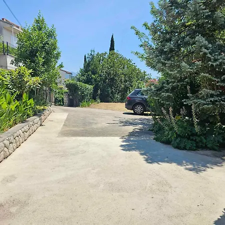 Appartement In 15477