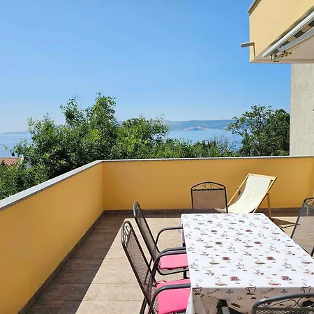In 15477 Appartement Novi Vinodolski
